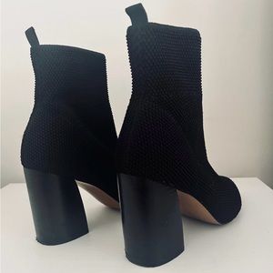 Steve Madden black boots